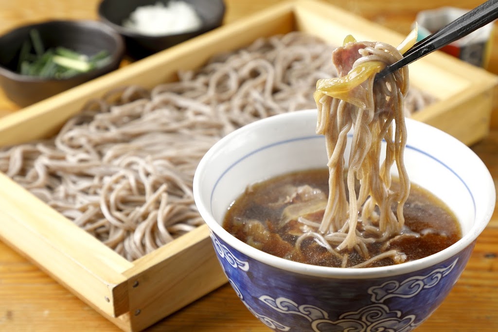 満員