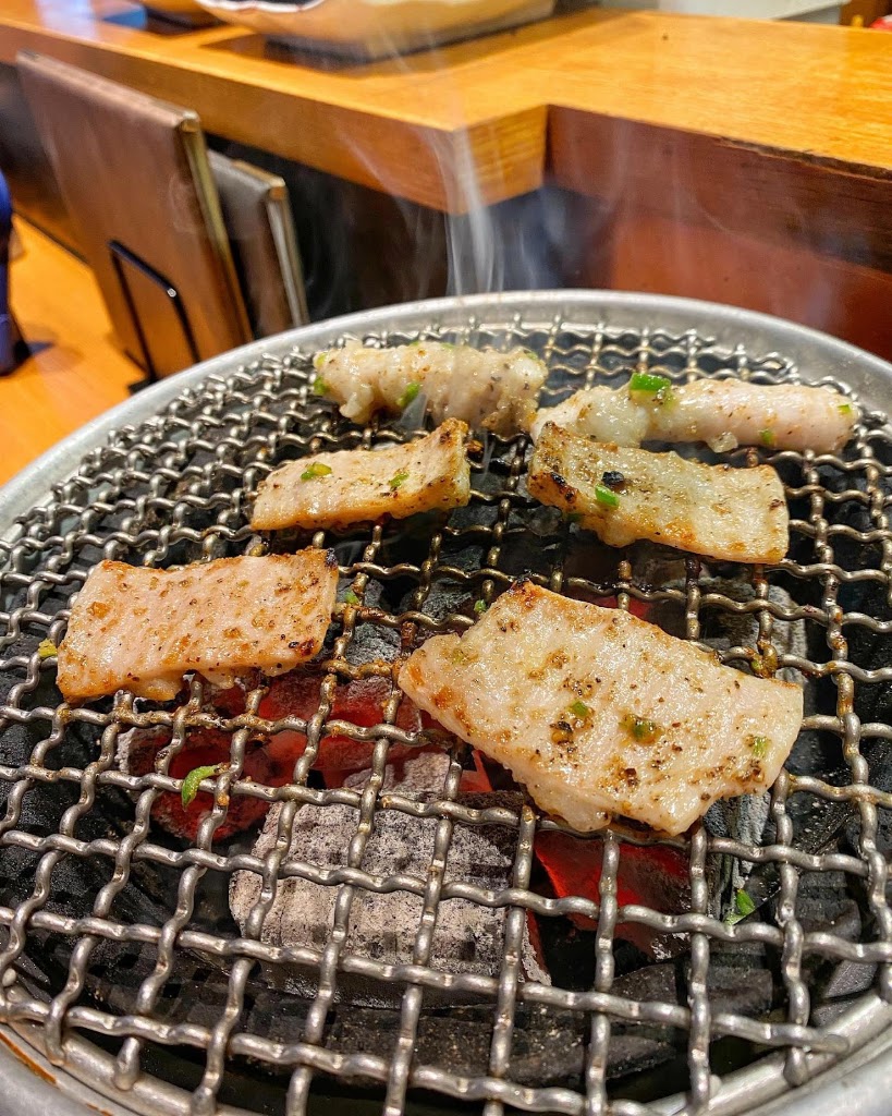 炭火焼 ホンマ
