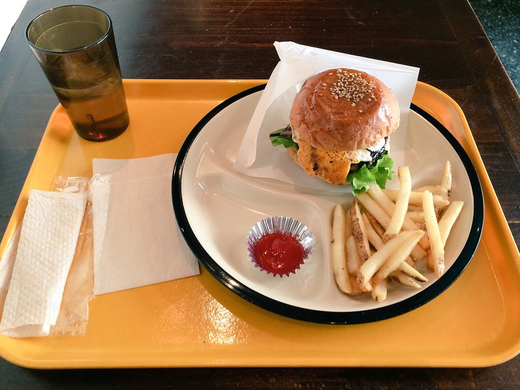 グリルバーガー&ローストチキン SASA