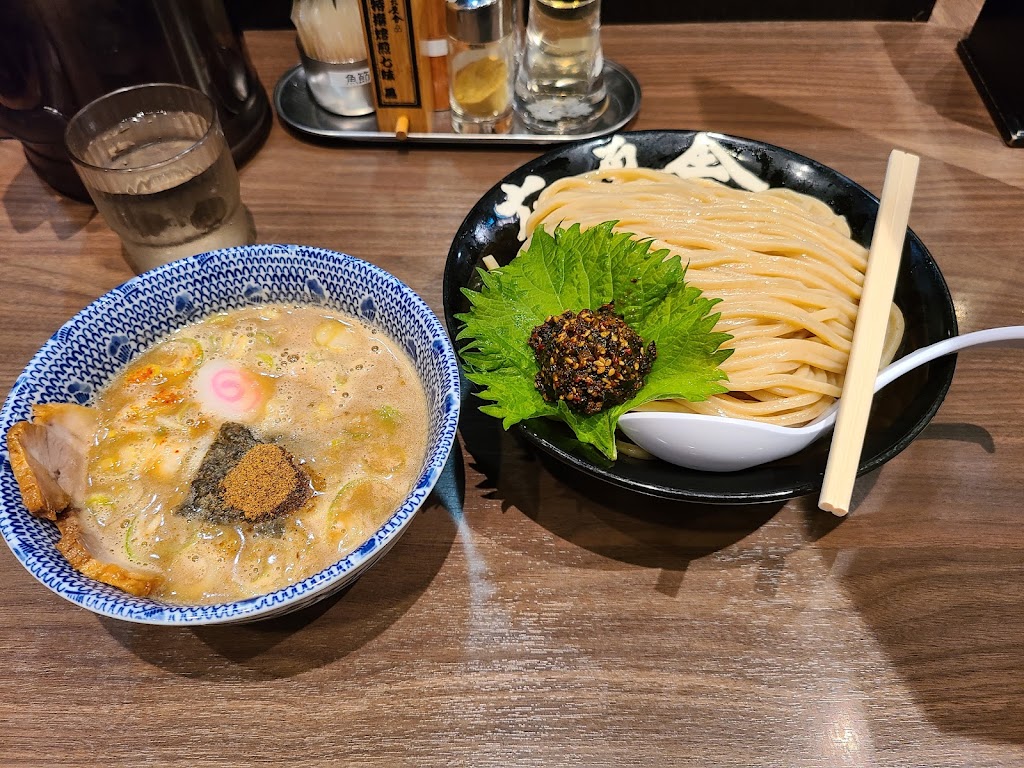 六厘舎TOKYO 東京ソラマチ店